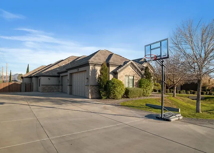 104th Holiday home *