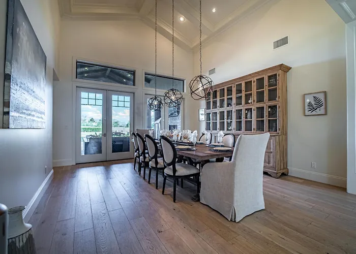 104th Holiday home